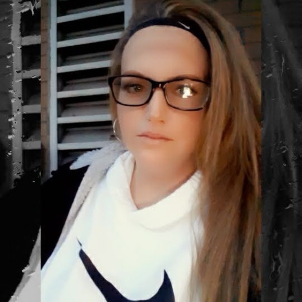 Meet your Posher, christa